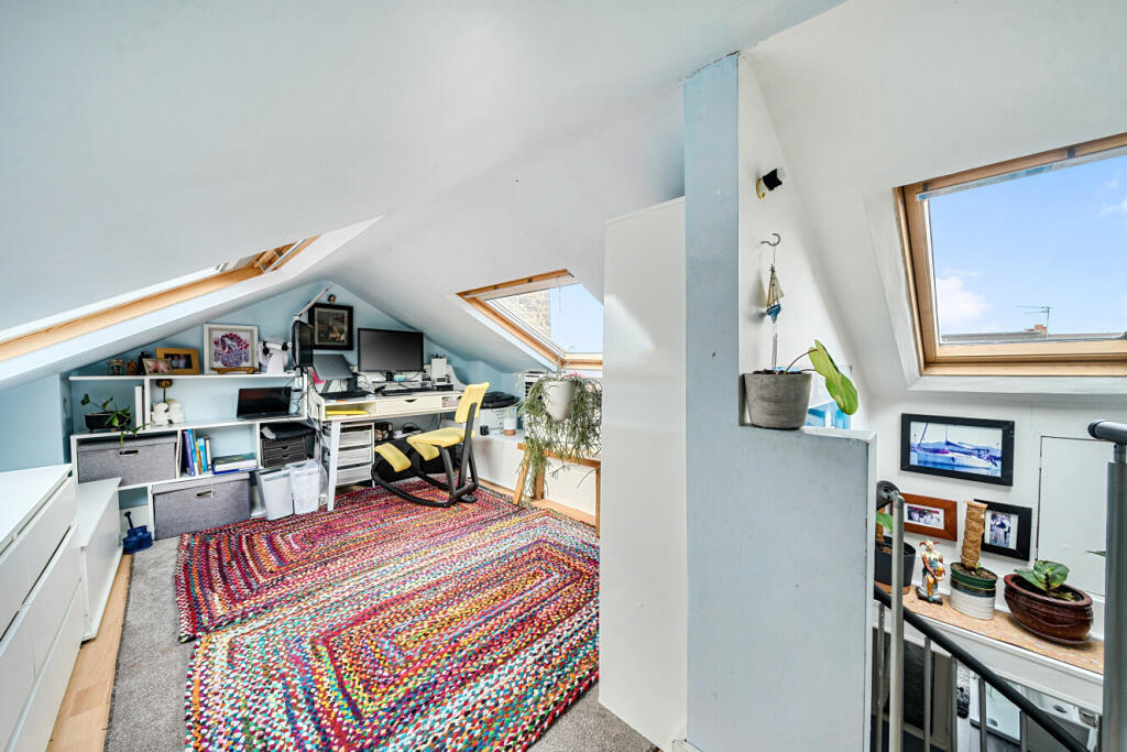 Summerfield Street, Lee, London, SE12 - More