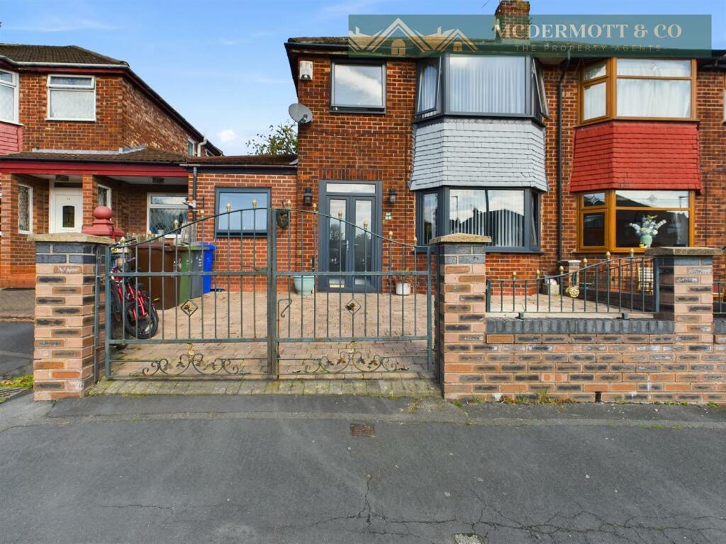 4-bed semi-detached on 26 Silverstone Drive, £299,995