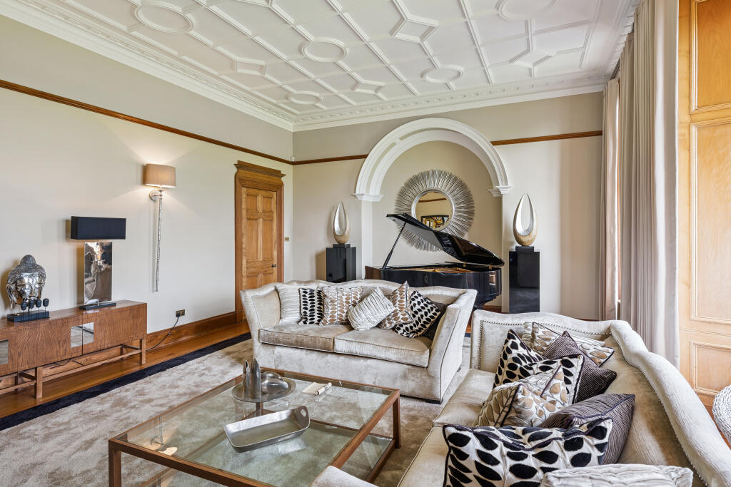 House in Glasgow - View 5