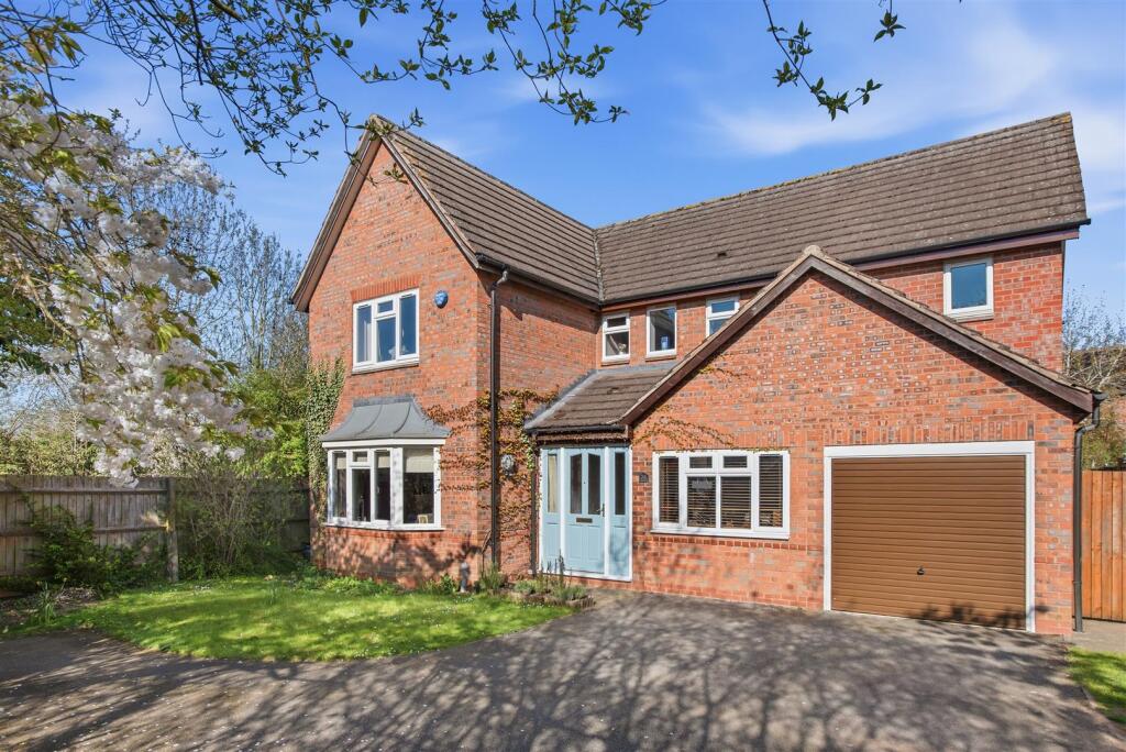 Main image of property: Warwick Road, Wellesbourne