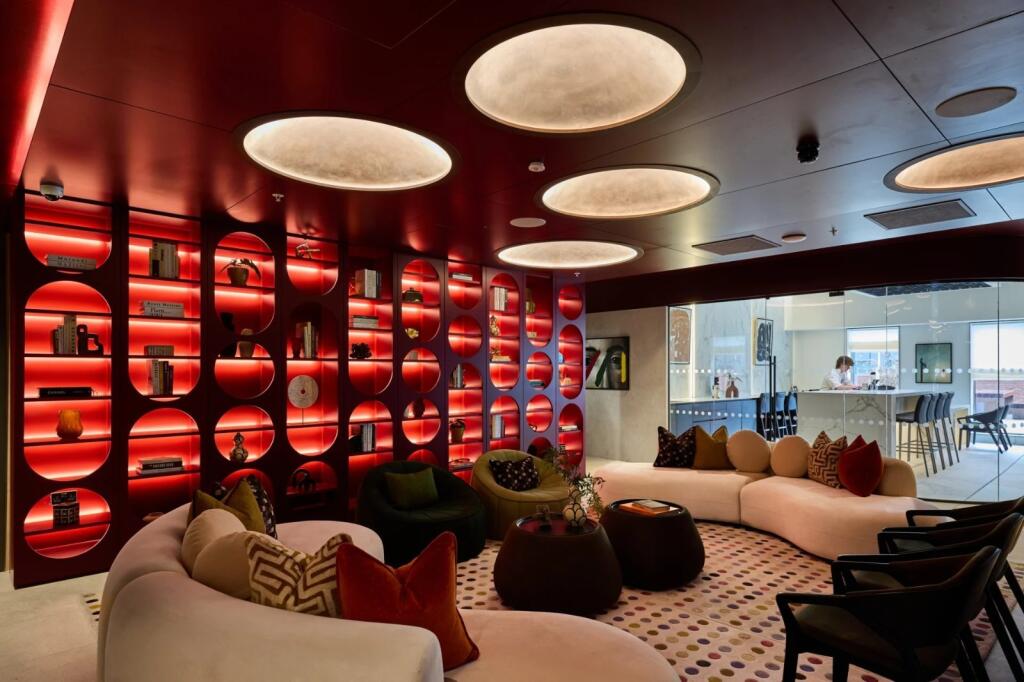 Apartment in Manchester - View 5