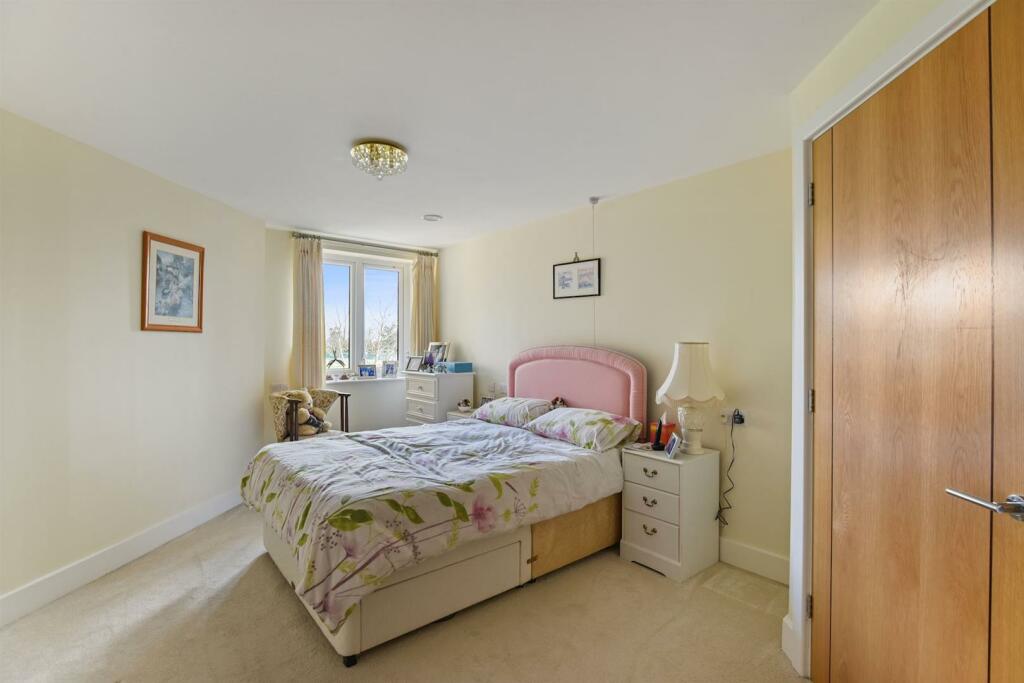 Sidcup photo 3