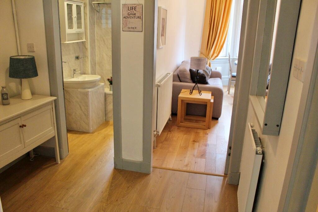 Apartment in Glasgow - View 4