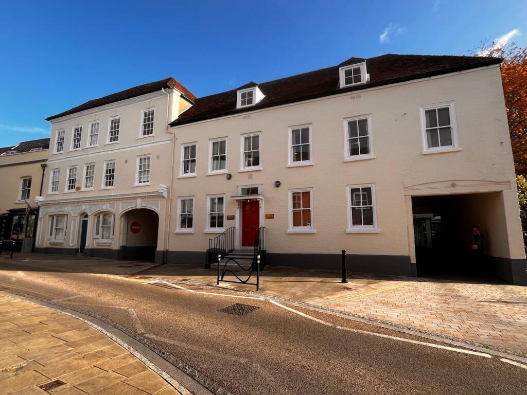 Main image of property: 30-32 Bell Street, Romsey, SO51 8GW