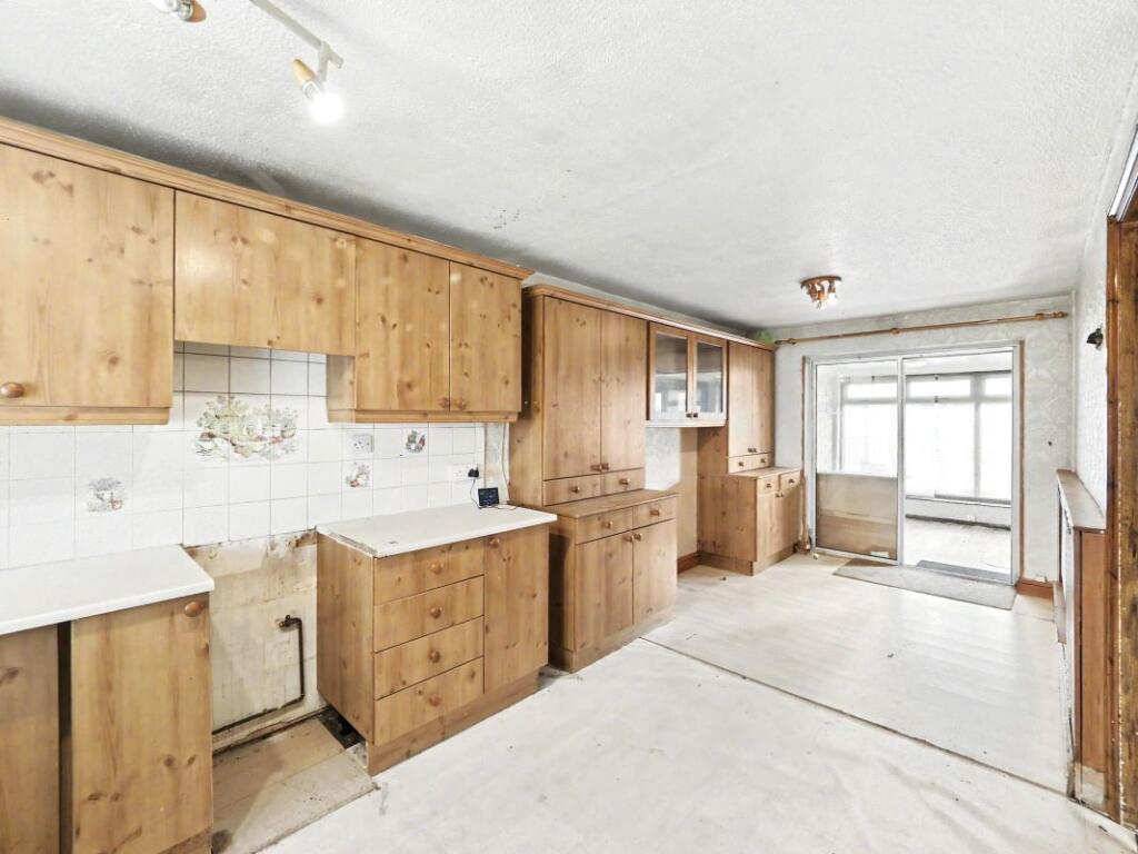 House in Nottingham, Hempshill Vale - View 5
