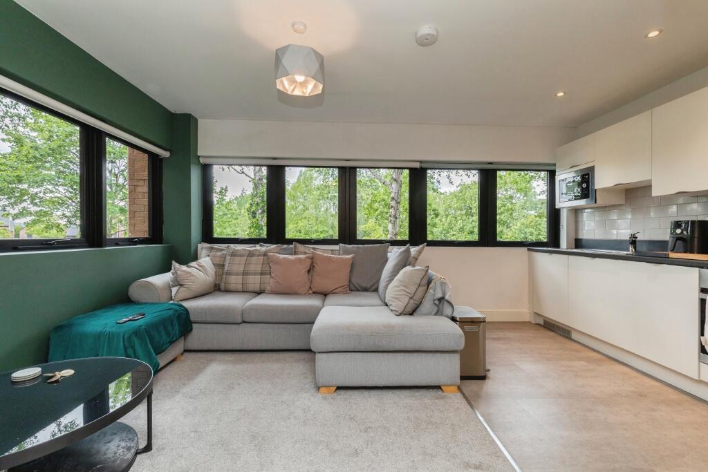 Whitchurch Lane, Bristol, BS14 photo 2