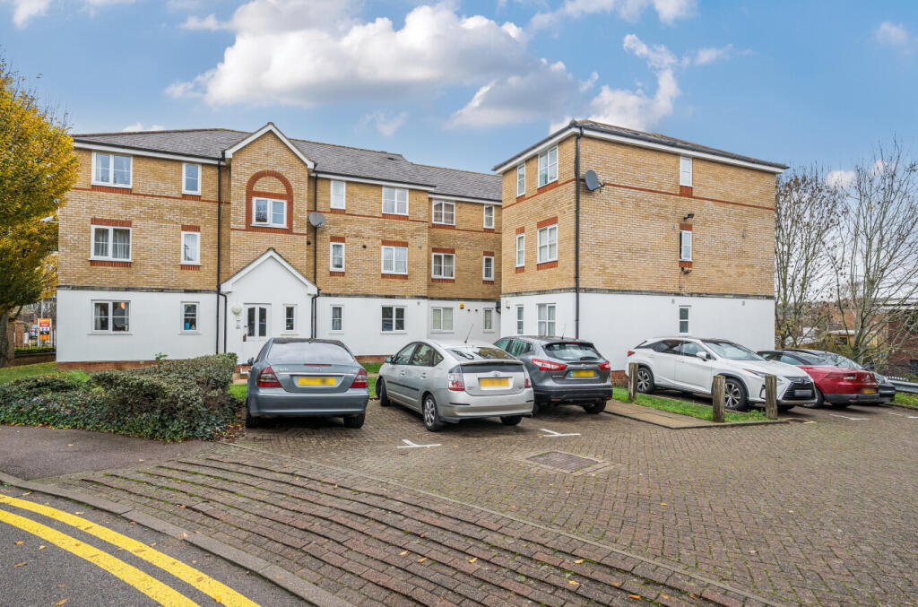 Main image of property: Clarence Close, New Barnet, EN4