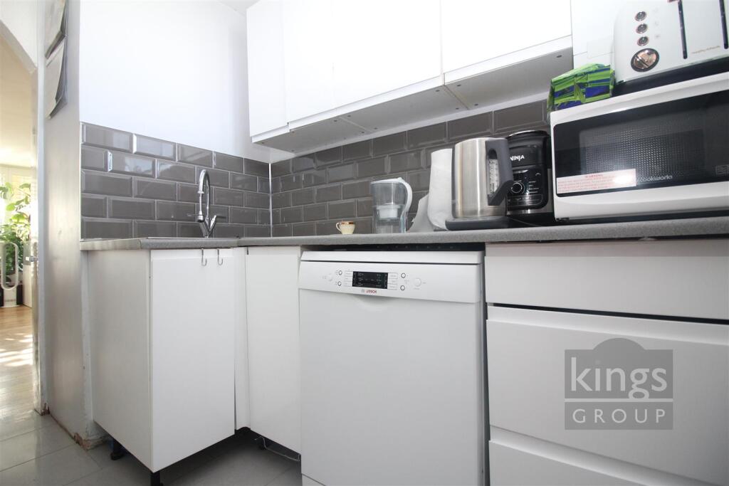 Brockles Mead, Harlow photo 4