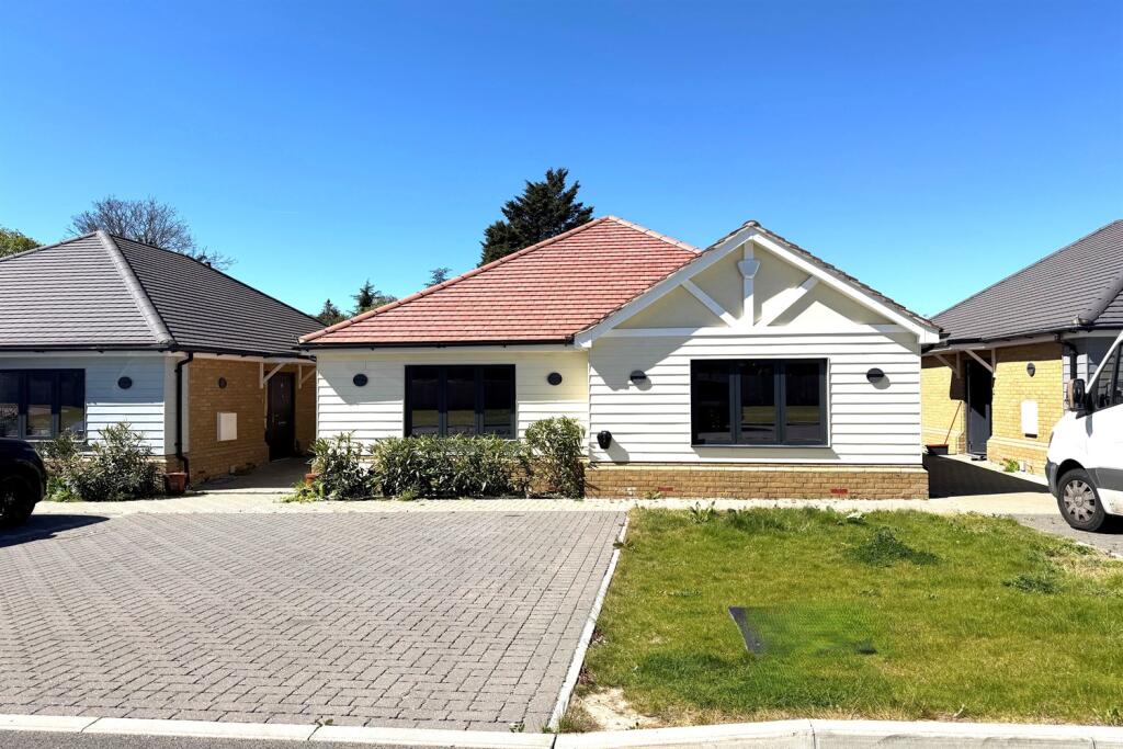 Main image of property: Meadow Brook, RM4