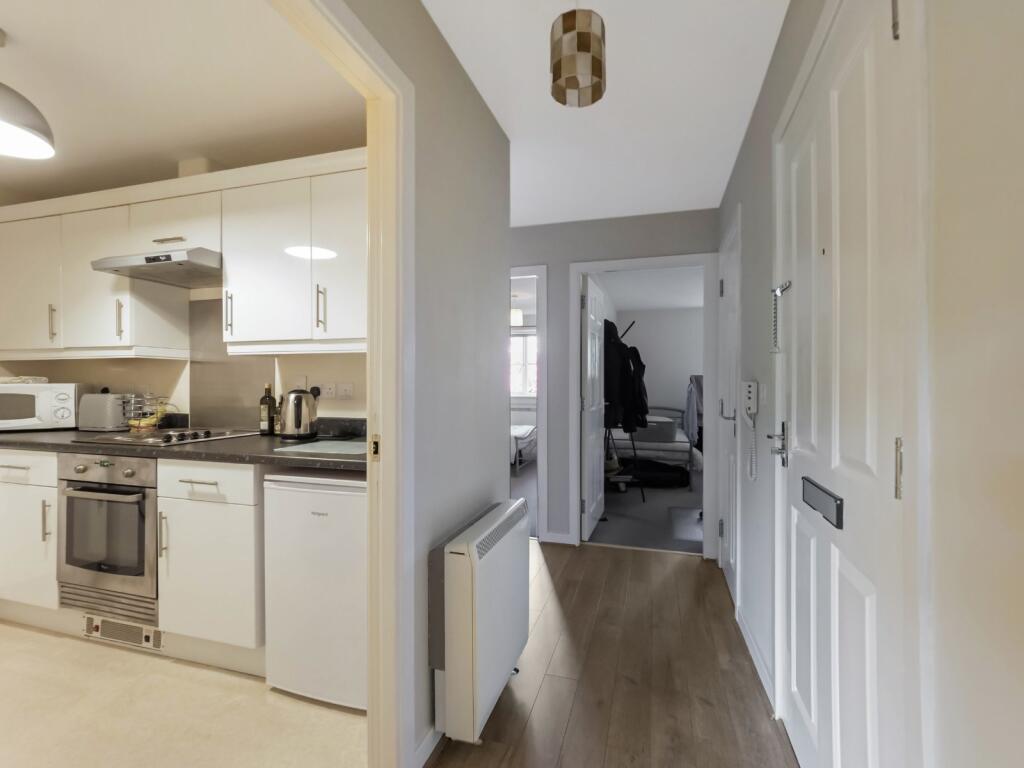 Apartment in Paisley, Renfrewshire - View 4