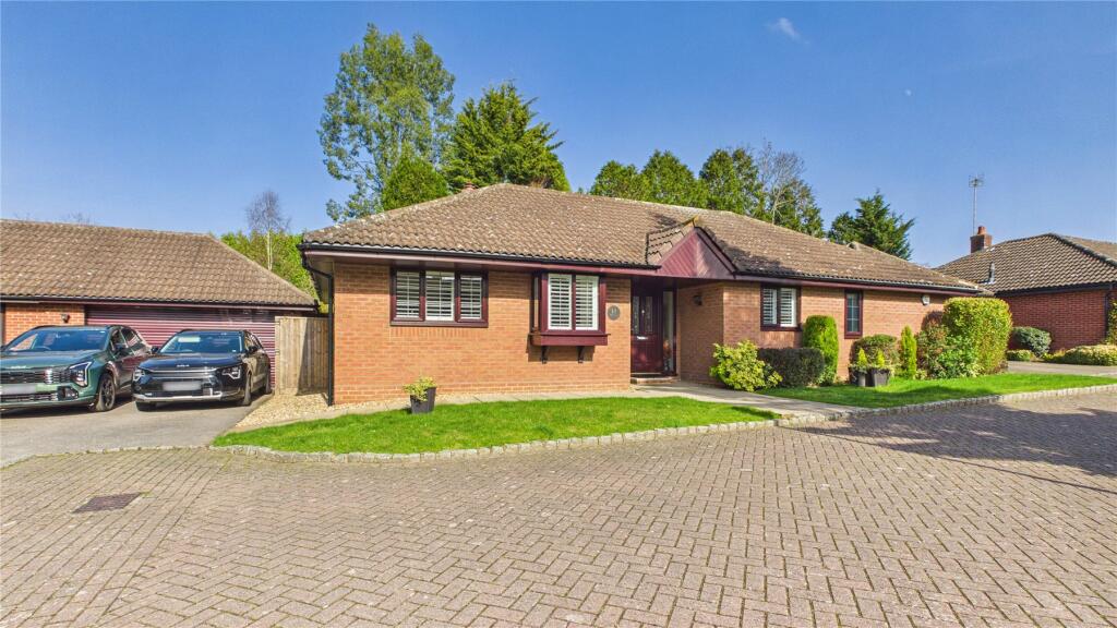 Main image of property: Hatch End, Windlesham, Surrey, GU20