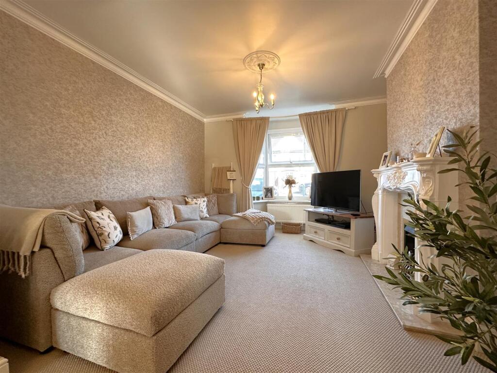 London Road, Balderton, Newark photo 4