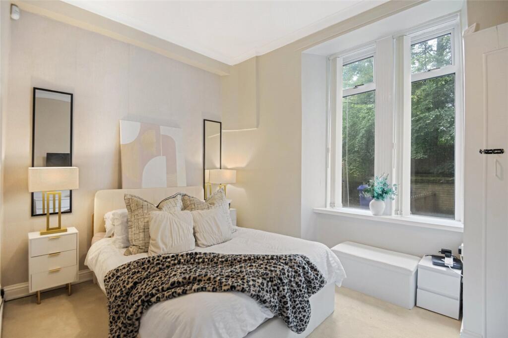 Apartment in Glasgow - View 3