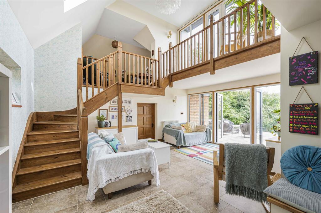 House in Brighton - View 3