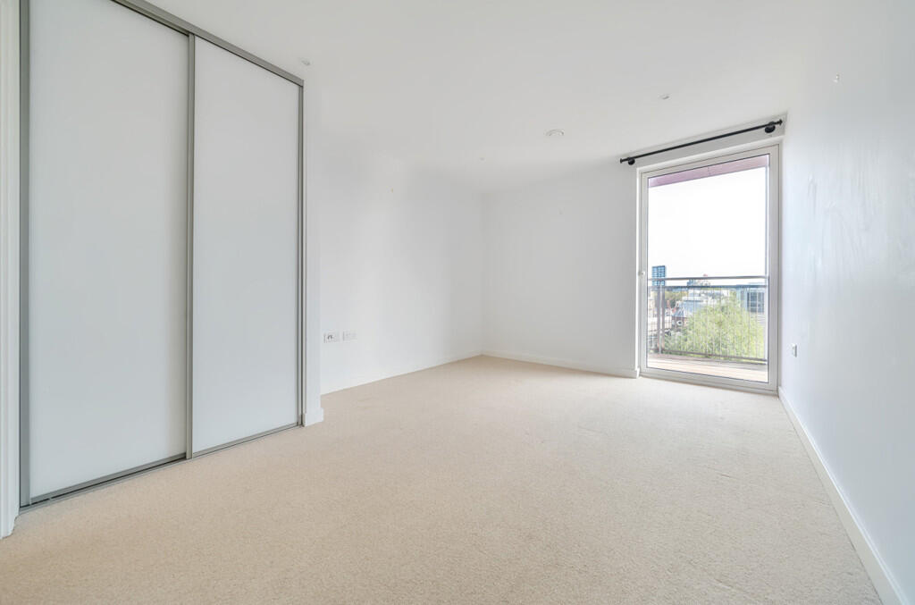 Apartment in London - More