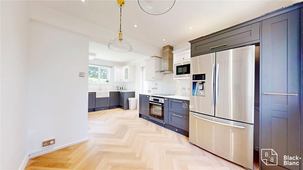 Main image of property: Broadcoombe, South Croydon, CR2