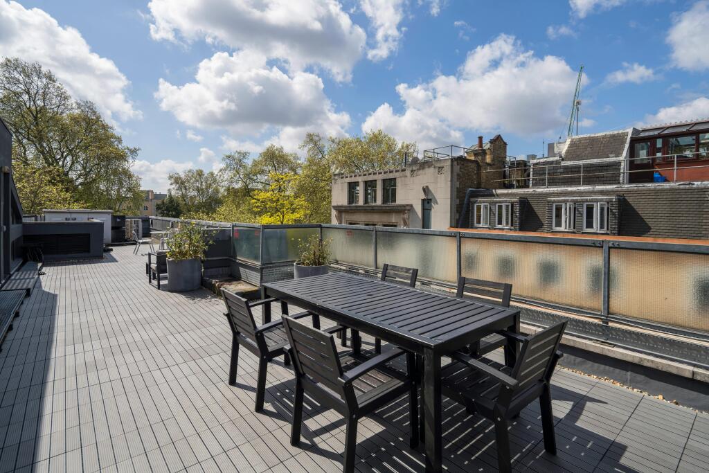 Communal roof terrace.jpg