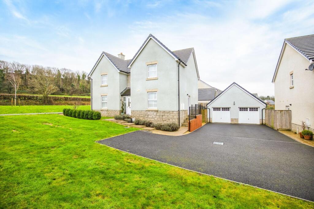 Main image of property: 8 Cae Ffynnon, Cowbridge, Vale of Glamorgan,CF71 7FJ