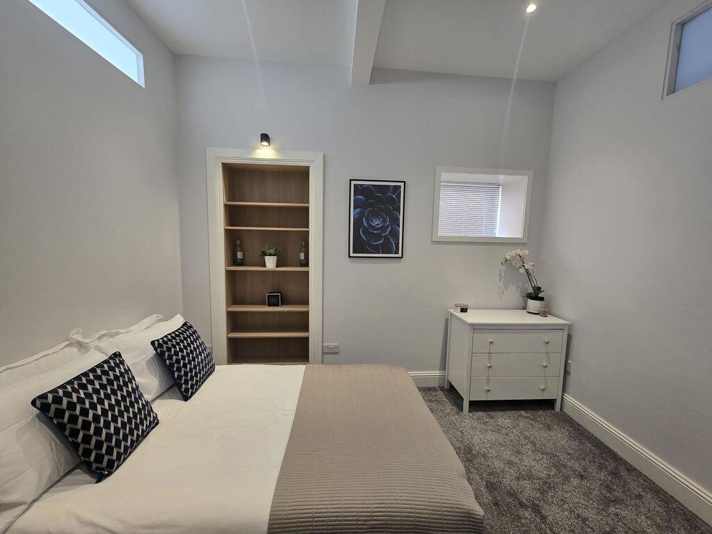 Apartment in Glasgow - More