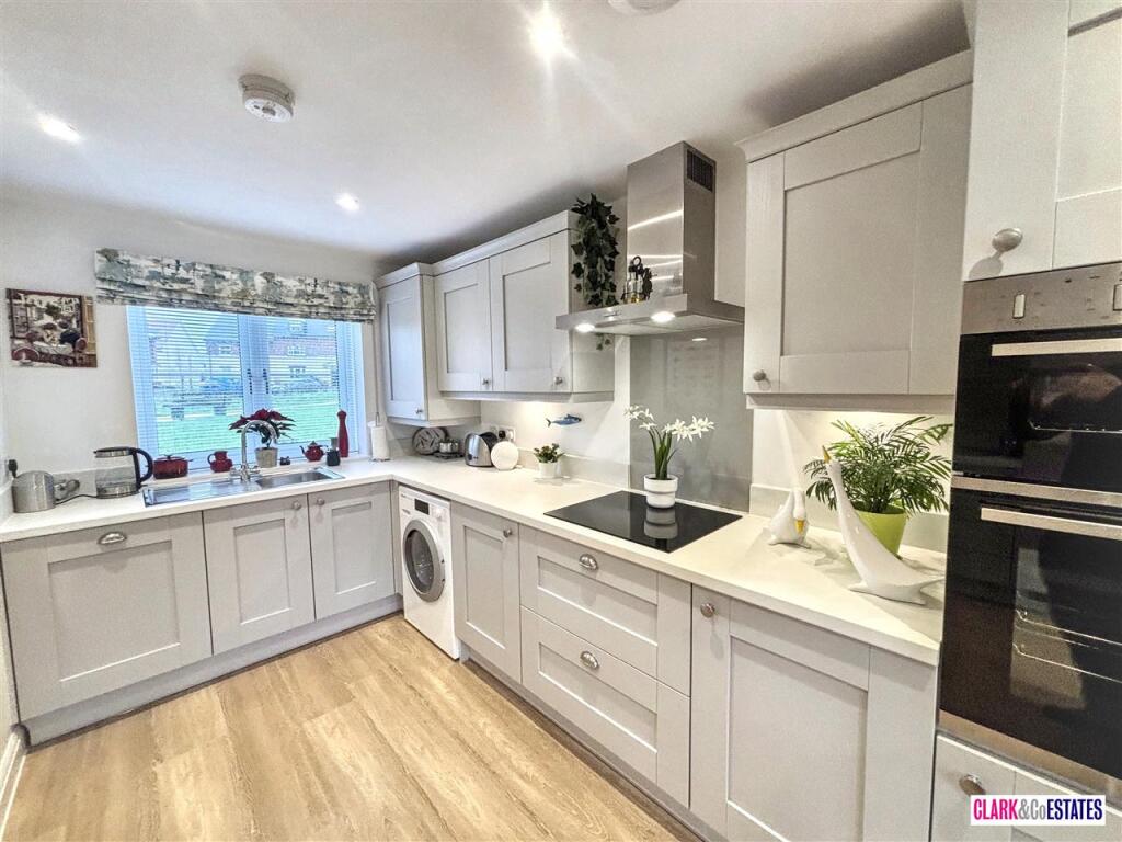 House in Exeter, Topsham - View 4