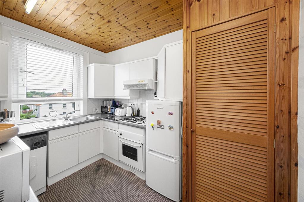 Apartment in St Andrews, Ladyhead, Fife - View 5