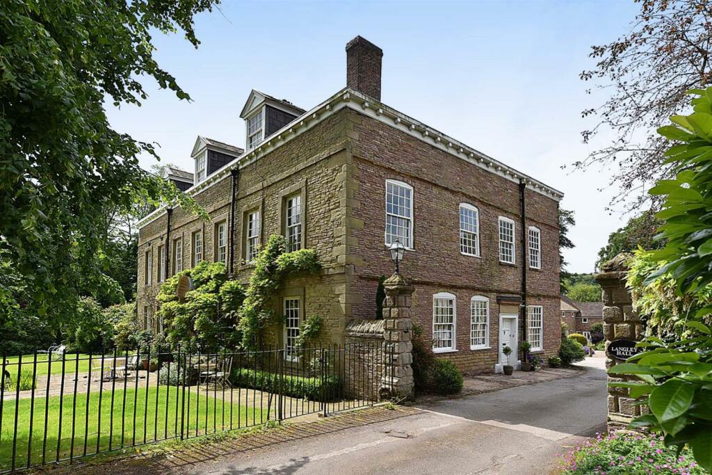 4-bed terraced on Langley Hall Close, Langley, Macclesfield, £595,000