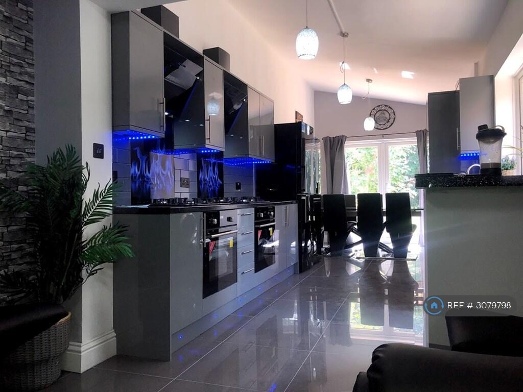 Main image of property: Erleigh Road, Reading, RG1