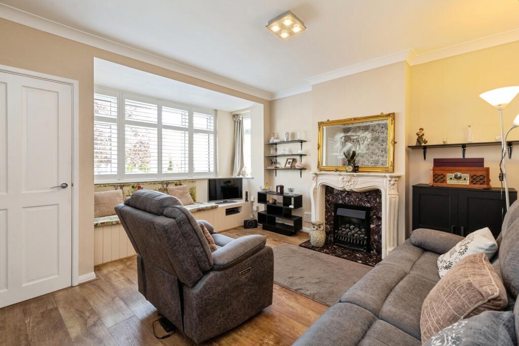 House in Gillingham, Twydall - View 4