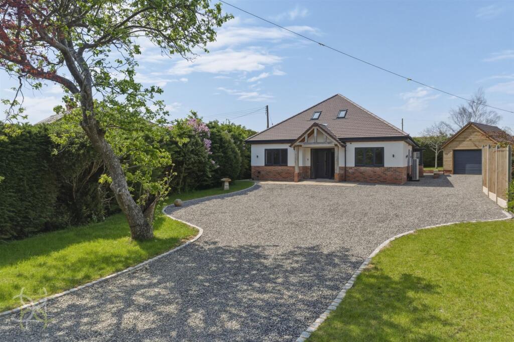 Main image of property: Blackminster, Badsey