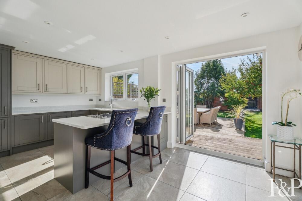 House in Maidenhead, North Town - View 5