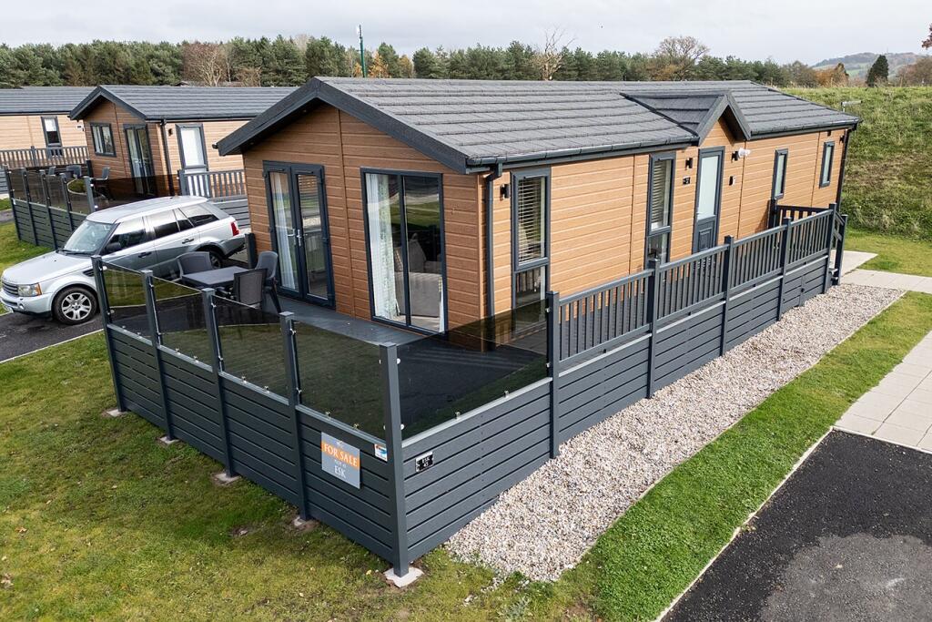 2-bed caravan on The Esk, Ribble Valley View, Old Langho,  Lancashire, BB6, £190,000