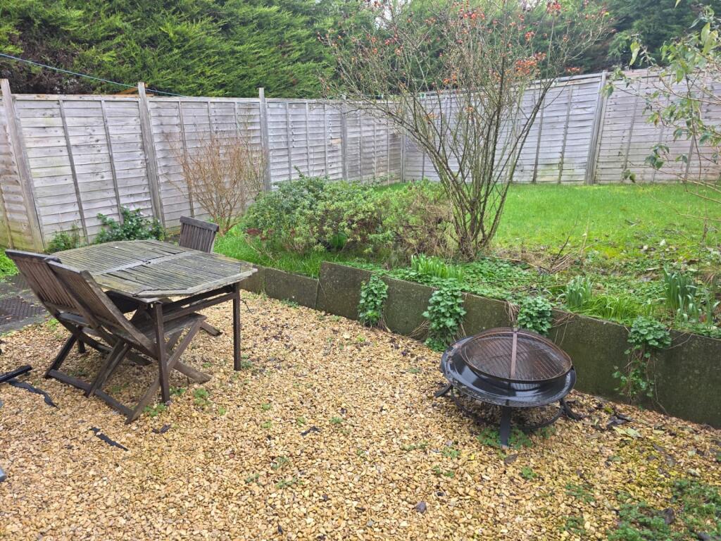 1 bedroom house share for rent