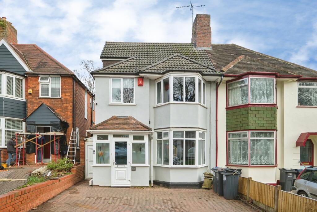 Main image of property: Kingstanding Road, Birmingham, B44