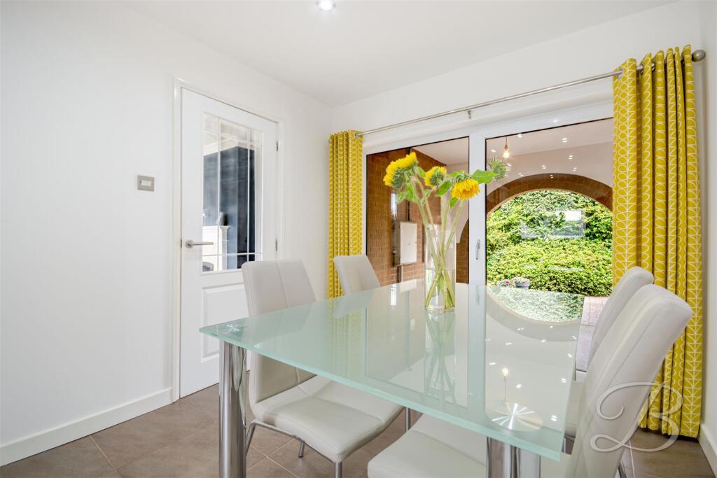 Hawksworth Avenue, Forest Town, Mansfield - View 6