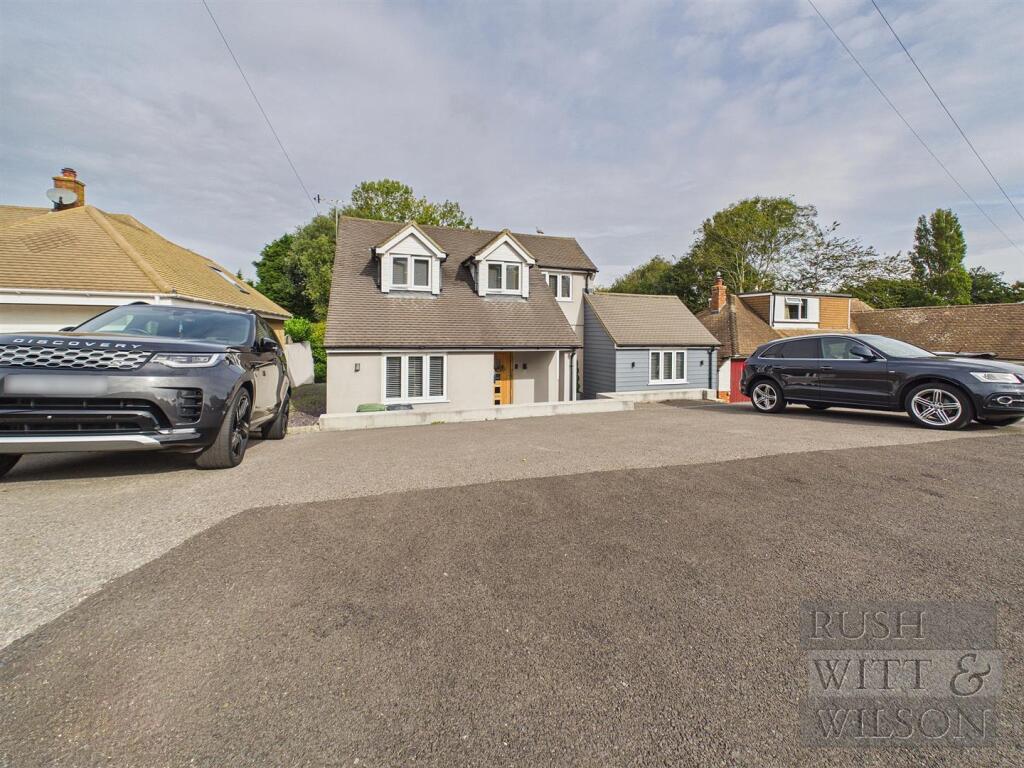 6-bed detached on Third Avenue, Bexhill-On-Sea, £625,000