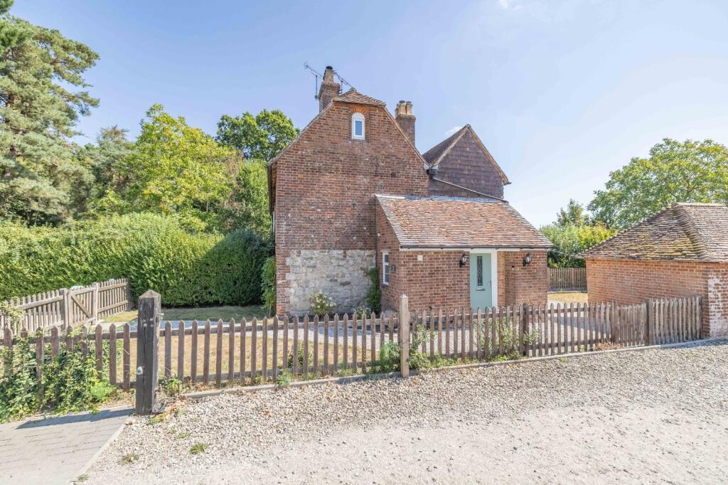 House in Tonbridge - View 2