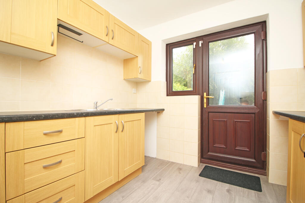 House in Preston - View 5