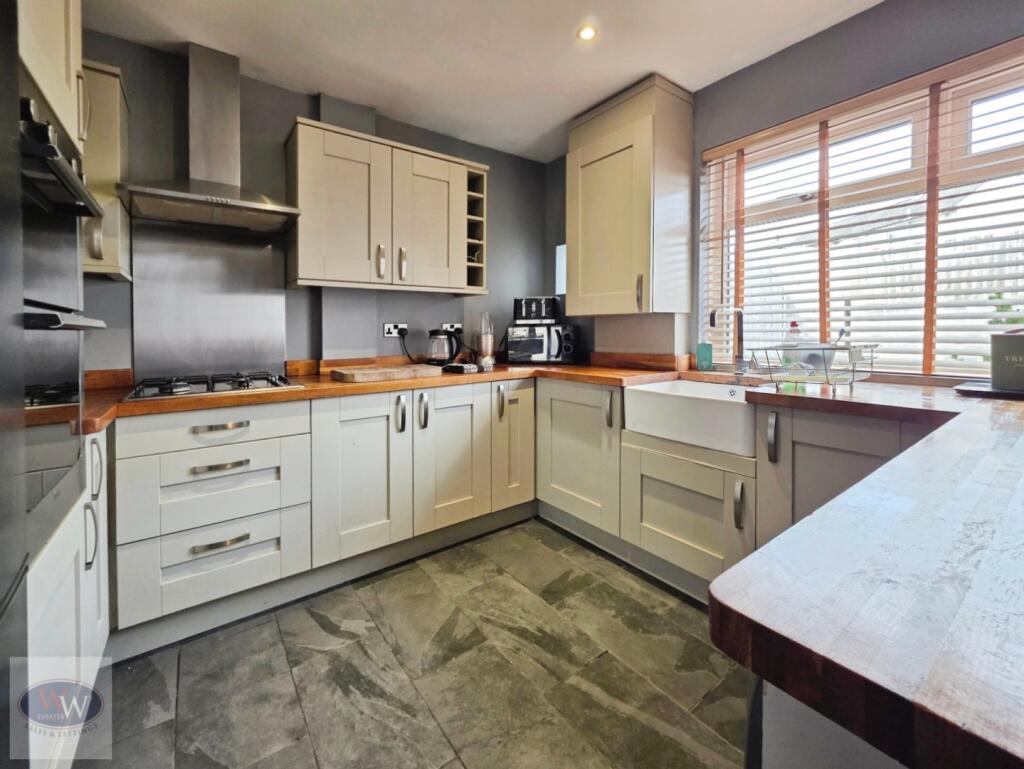 House in Bradford - View 2