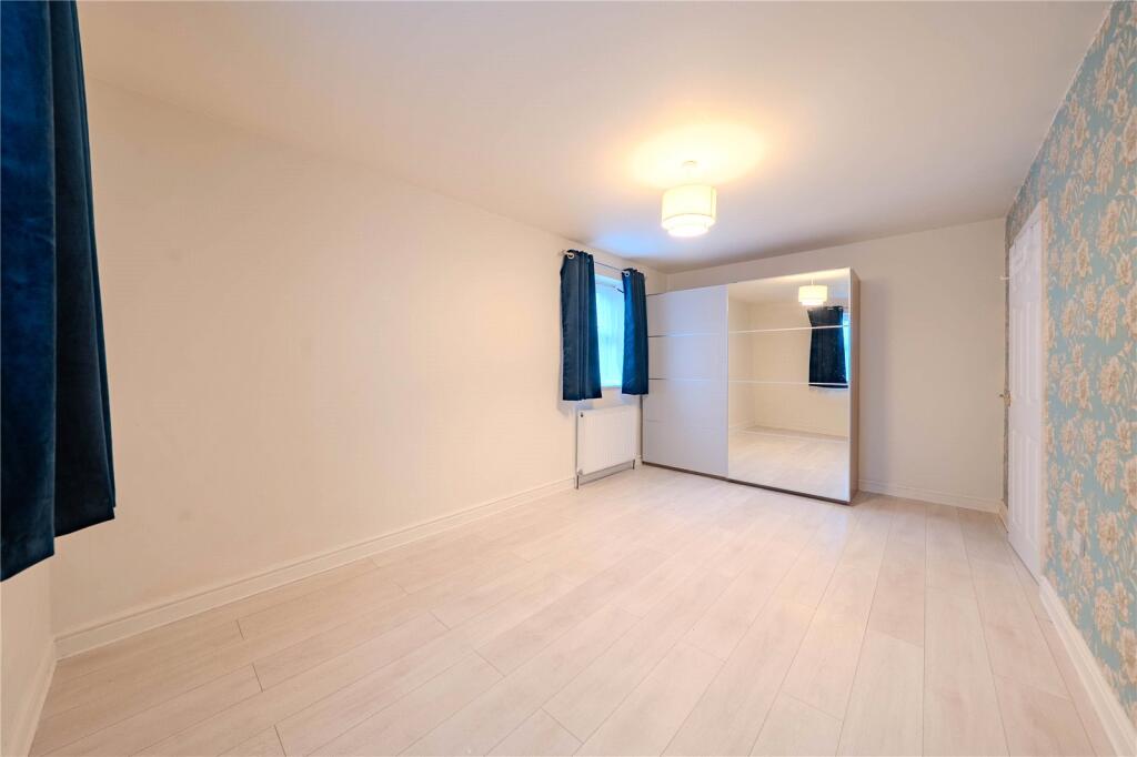 Flat 1, Oxford Road, Guiseley, Leeds, West Yorkshire photo 4
