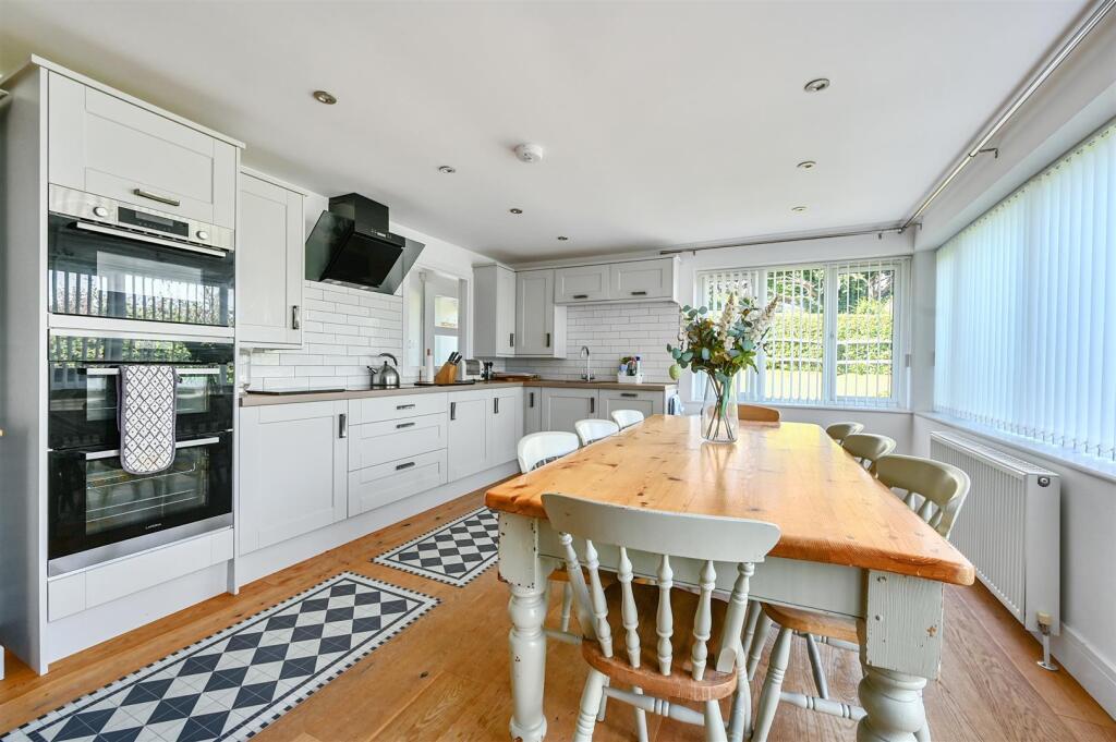 House in Tonbridge - View 5