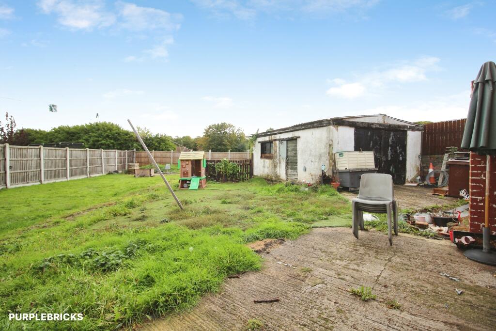 House in Wakefield - View 4