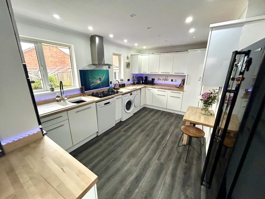 Additional image 5 of Gainsborough Way, Yeovil, BA21