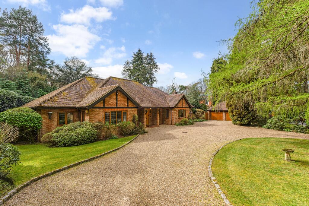 Main image of property: Fairway, Wentworth Estate