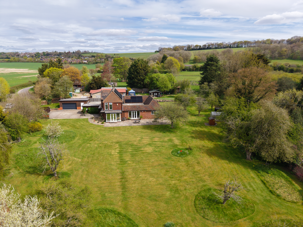 Main image of property: Little Lane, Saunderton, Princes Risborough, Buckinghamshire, HP27 9NW