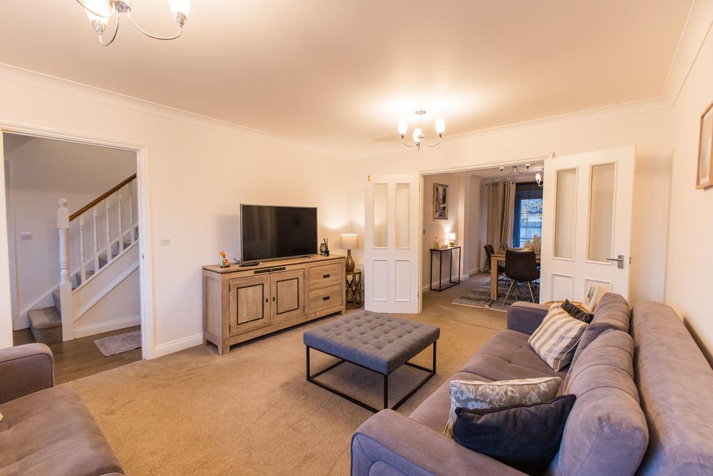 Scots Pine Court, Red Lodge, Bury St. Edmunds photo 4