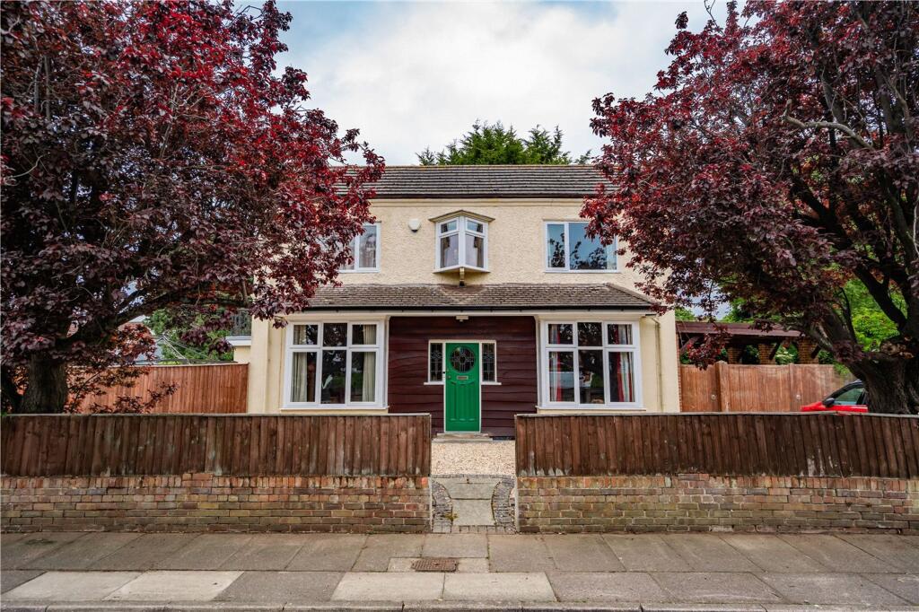 4-bed house on Bulwick Avenue, Grimsby, DN33, £399,950