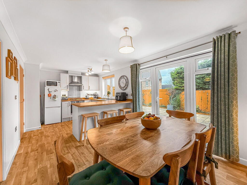 Brynsworthy Court, Roundswell, Barnstaple, North Devon photo 2
