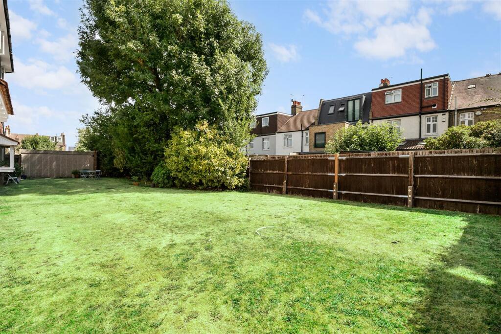 Apartment in London, Southfields - View 4