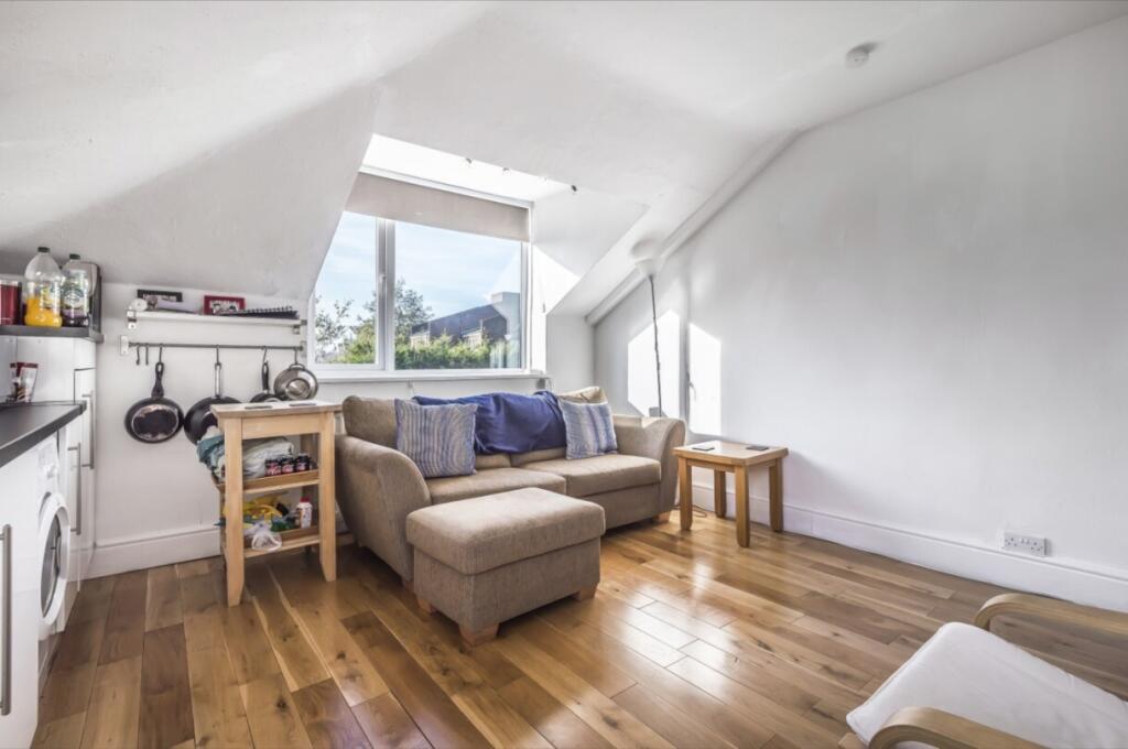 Apartment in London - View 4
