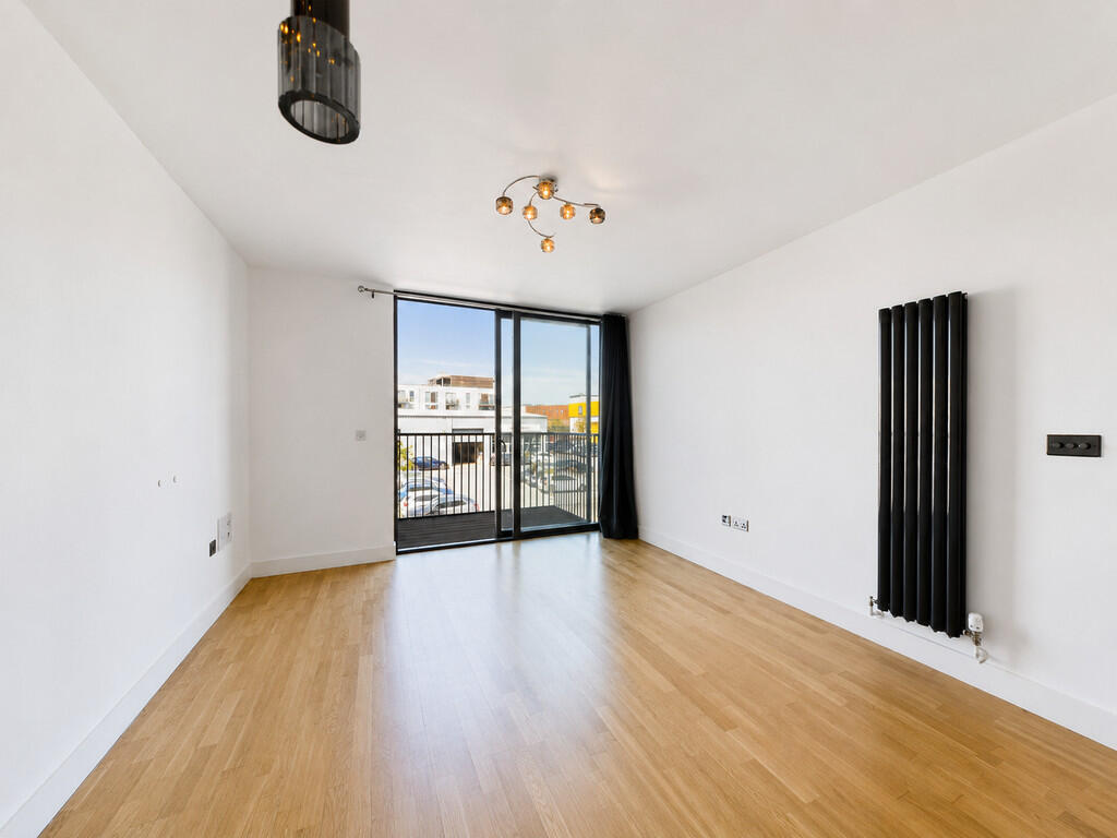 Apartment in Plymouth - View 2